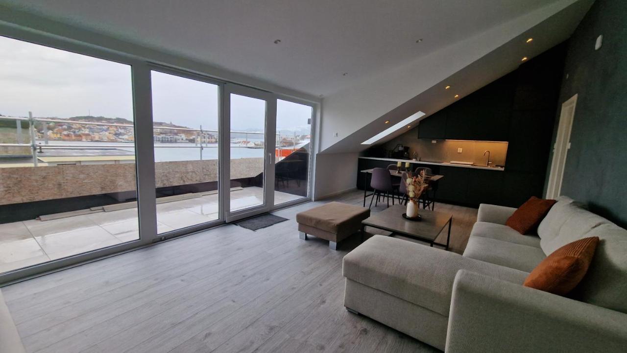 Lovely 2-Bedroom Loft With Panoramic View. Kristiansund Exterior foto